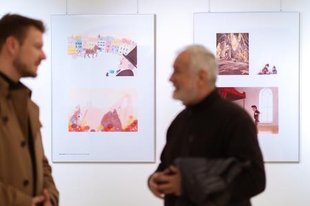 Ilustracije slovenskih ljudskih' v knjižnici