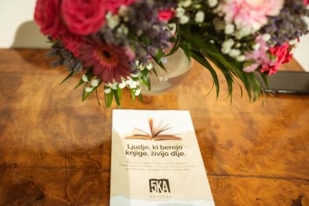 Knjižni prvenec Ive Hancman: Mozaik