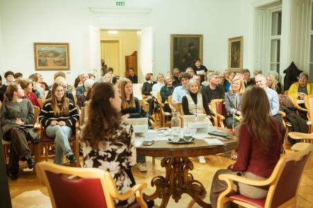 Knjižni prvenec Ive Hancman: Mozaik