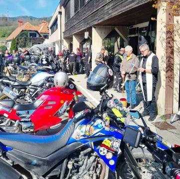 Moto žegnanje na Ravnah že petnajstič