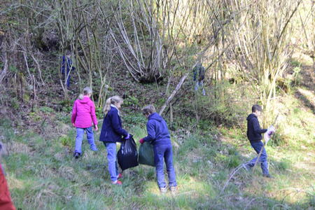 Občinska čistilna akcija v okviru vseslovenske pobude Dan za spremembe