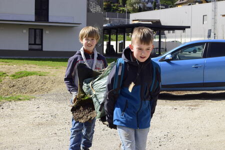 Občinska čistilna akcija v okviru vseslovenske pobude Dan za spremembe