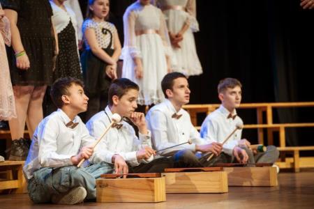 60. srečanje otroških in mladinskih pevskih zborov Naše pesmi naj donijo