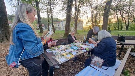 Noč knjige v Grajskem parku – To noč vas čakajo knjige