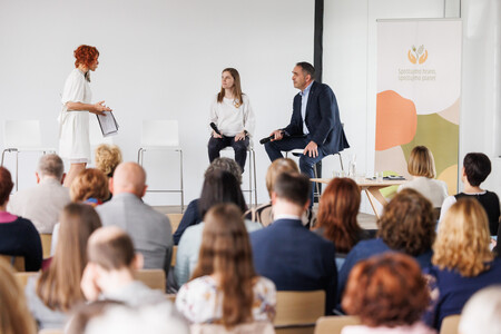 Priznanje za razporejanje viškov hrane prejel Koroški medgeneracijski center