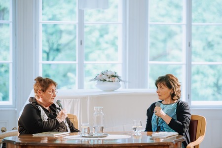 Pogovor z mag. Anjo Štefan