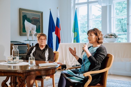 Pogovor z mag. Anjo Štefan