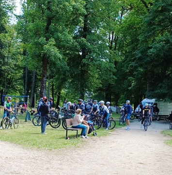 Dobrodelni kolesarski projekt DOS 2025