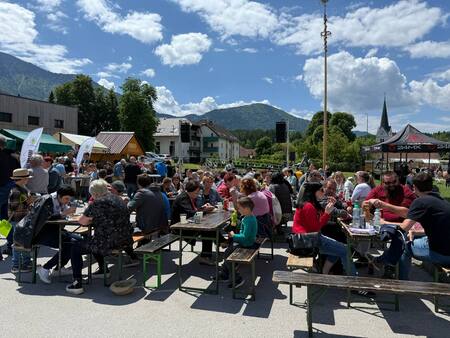 9b7113cb-af97-4d90-a41e-8a725f9fcf1a