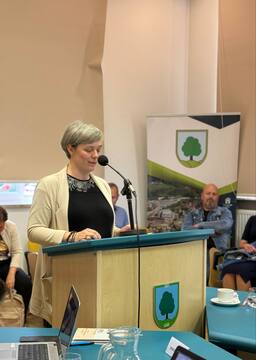 1f692649-823b-4f51-ae60-105e6104fe84