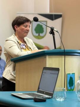 426f5ac3-29f9-4bea-98de-e571fa2c900d