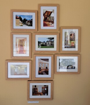 Grad Ravne in knjižnica leta 2002 – tik pred začetkom celostne obnove