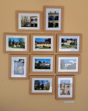 Grad Ravne in knjižnica leta 2002 – tik pred začetkom celostne obnove