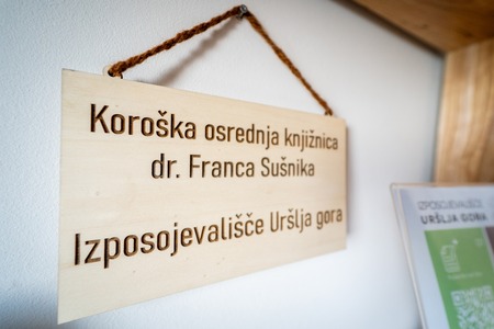 Odprtje najvišje ležeče knjižnice v Sloveniji – izposojevališče na Uršlji gori