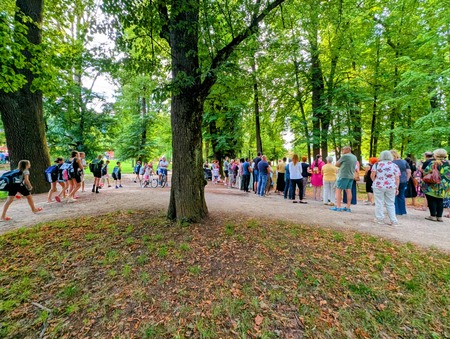 Galerija Frida v objemu ravenskega parka