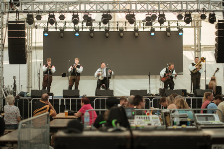 untitled-foto-Nika_Hölcl-040