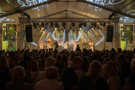 untitled-foto-Nika_Hölcl-004