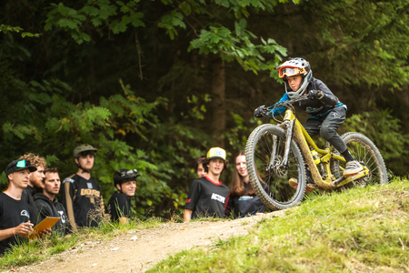 untitled-foto-Nika_Ho¨lcl-027