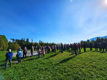 Pohod na Navrški vrh ob prazniku mesta Ravne