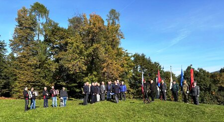 Pohod na Navrški vrh ob prazniku mesta Ravne