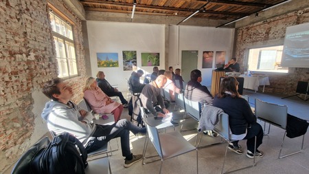 Obisk Sekcije za tehniško dediščino pri Skupnosti muzejev Slovenije na Ravnah