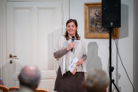 O življenju z demenco skozi knjigo Kje so moji ključi