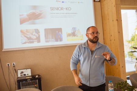 Otvoritev klicno-informacijskega centra SENIOR-KO 