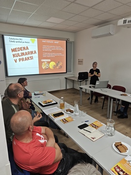 Projekt enforce: pomen doživljajskega čebelarstva 