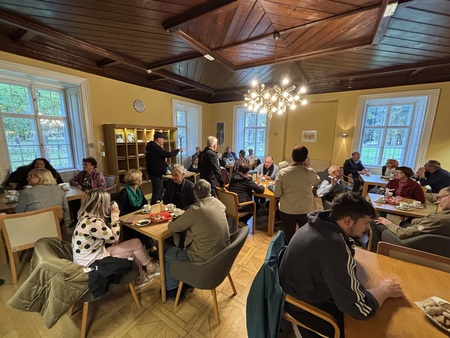 Projekt enforce: pomen doživljajskega čebelarstva 