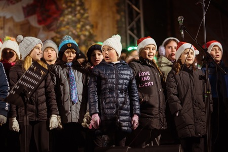 Prižig lučk s parkljevanjem // Čarobni december v mestu
