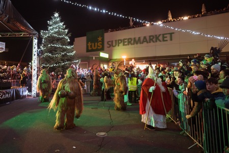 Prižig lučk s parkljevanjem // Čarobni december v mestu