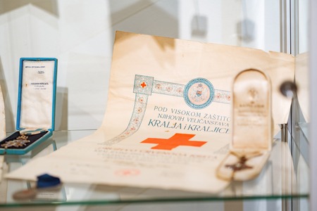 Doktor Boštjan Erat in Guštanj v prvi polovici 20. stoletja