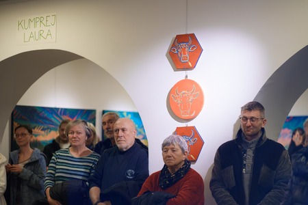 Laura Kumprej Simfonija barv