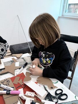 Ustvarjalno med počitnicami v Galeriji Ravne