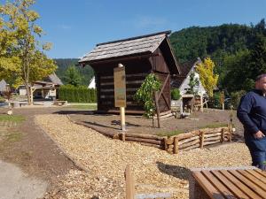 32893585_2031428983740427_8766275065726631936_n