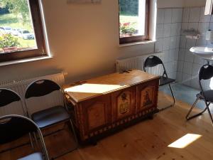 32899210_2031429007073758_754302145301315584_n