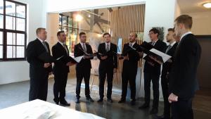 32852454_169124463925619_2042086774053797888_n