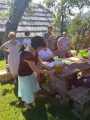 35773931_2175664112670020_3640493874423529472_n